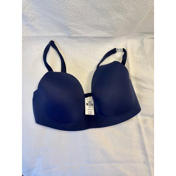 PINK Wear Everywhere Lightly Padded Non-Wired Bra - Picture 5 of 7